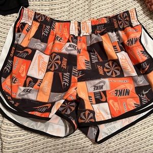 XL Nike women’s running shorts